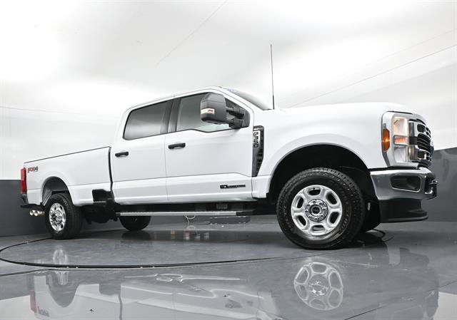 Certified 2026 Ford F350 XLT w/ FX4 Off-Road Package AWD/4WD image 30