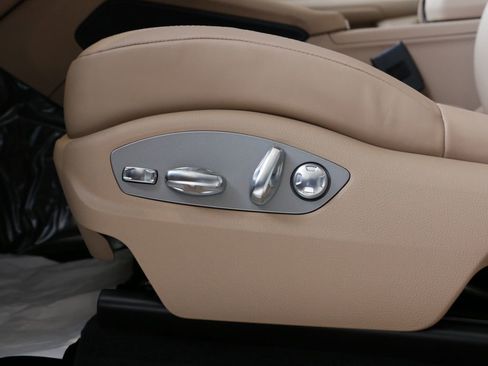 New 2025 Porsche Macan S image 17