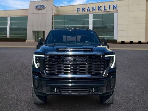 Used 2024 GMC Sierra 2500 Denali Ultimate AWD/4WD image 2