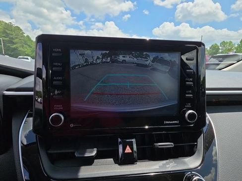 Used 2022 Toyota Corolla LE FWD image 23