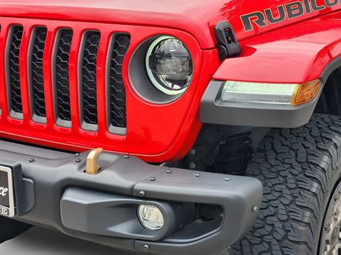 Used 2023 Jeep Wrangler Unlimited Rubicon 392 w/ Trailer Tow Package AWD/4WD image 32