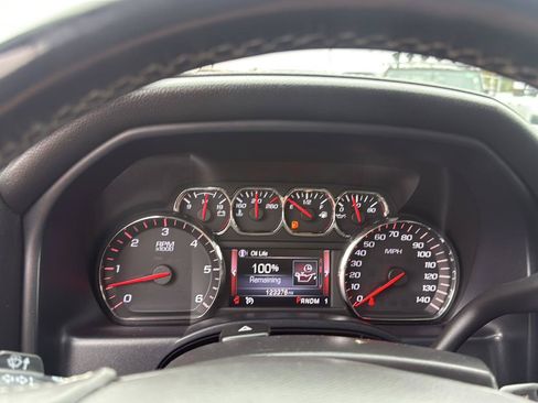 Used 2015 GMC Sierra 2500 SLE w/ SLE Preferred Package AWD/4WD image 13