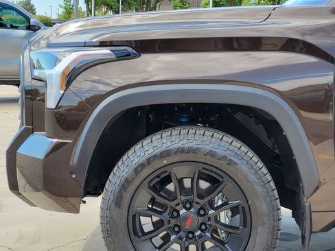 Used 2024 Toyota Tundra Limited w/ TRD Off-Road Package AWD/4WD image 7