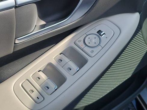 Used 2025 Hyundai Sonata SEL FWD image 20
