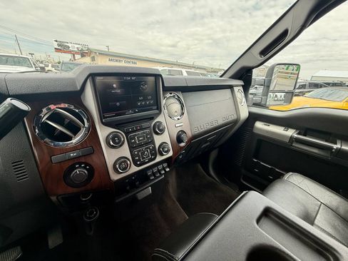 Used 2014 Ford F350 Lariat w/ Lariat Interior Package AWD/4WD image 11