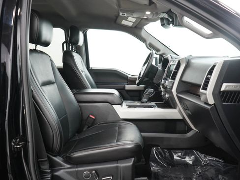 Used 2017 Ford F150 Lariat w/ Equipment Group 502A Luxury AWD/4WD image 12