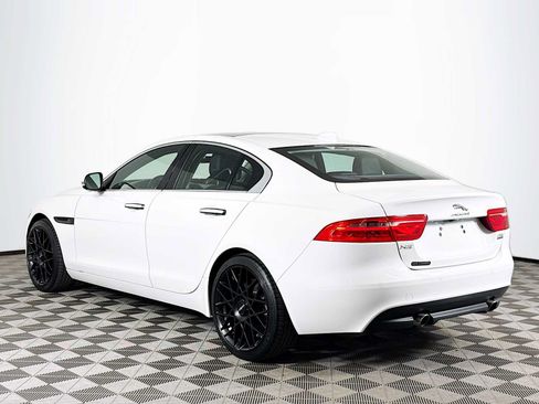Used 2019 Jaguar XE Premium AWD/4WD image 7