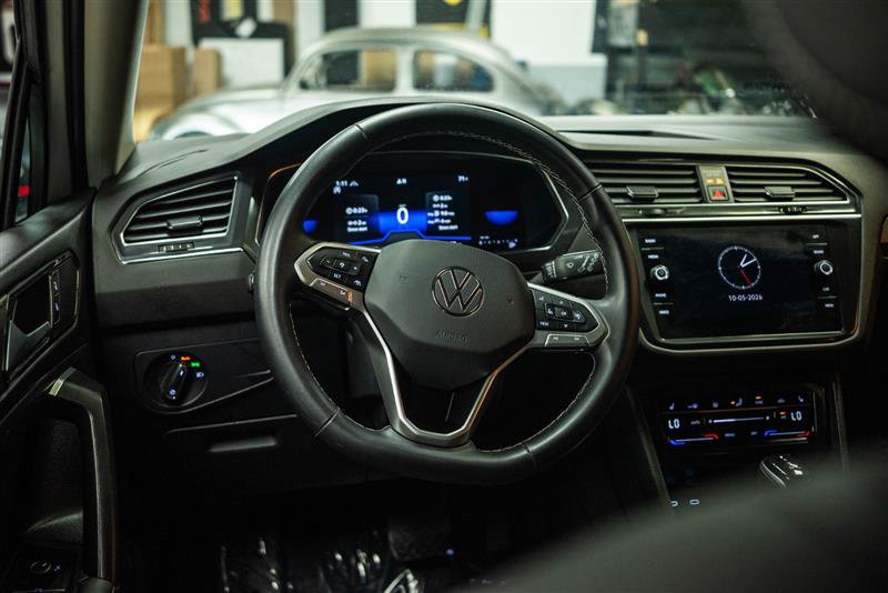 Used 2024 Volkswagen Tiguan Wolfsburg Edition AWD/4WD image 16