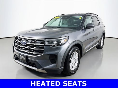 Used 2025 Ford Explorer Active image 2