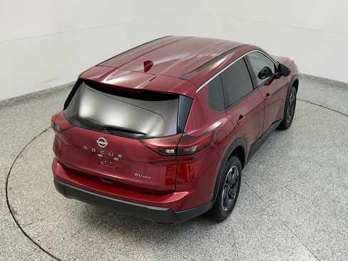 Used 2024 Nissan Rogue SV AWD/4WD image 15