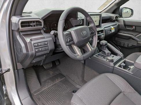 New 2026 Toyota 4Runner SR5 AWD/4WD image 3