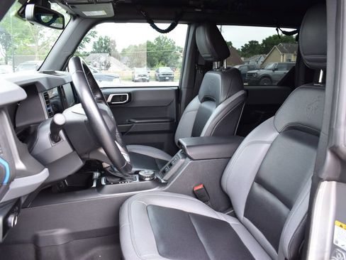 Used 2024 Ford Bronco Black Diamond AWD/4WD image 6