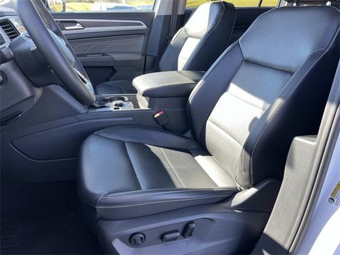 Used 2022 Volkswagen Atlas SE image 34