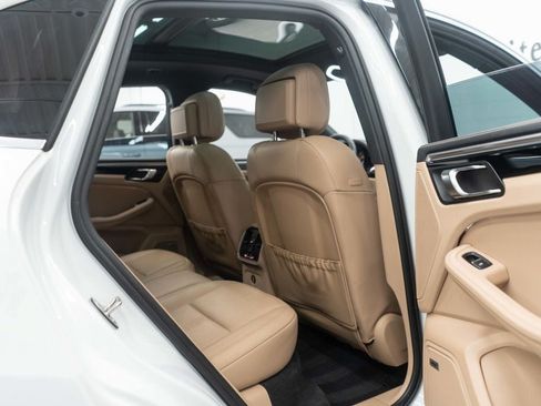 Used 2024 Porsche Macan S AWD/4WD image 13