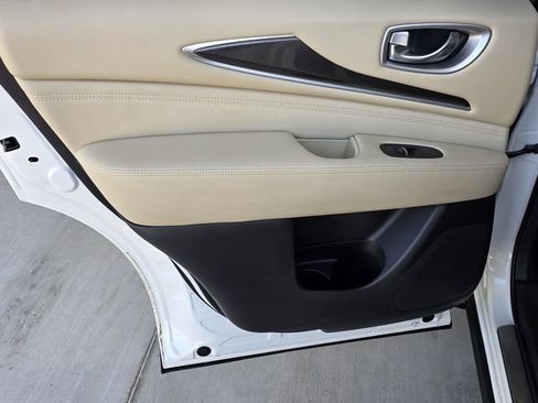 Used 2020 INFINITI QX60 Luxe w/ Essential Package FWD image 41