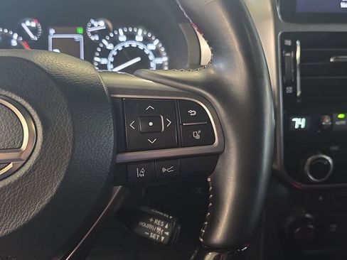 Used 2022 Lexus GX 460 Premium w/ Premium Package image 19