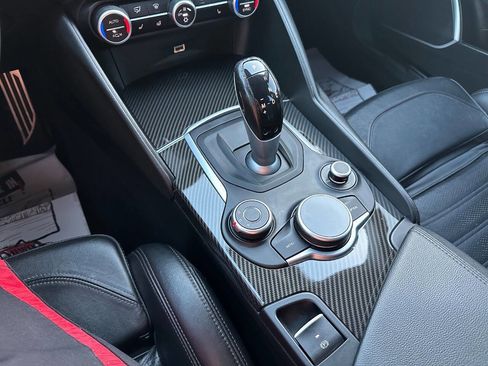 Used 2017 Alfa Romeo Giulia Ti w/ TI 19" Sport Package image 24