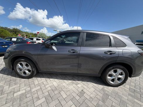 Used 2024 Honda HR-V LX image 8