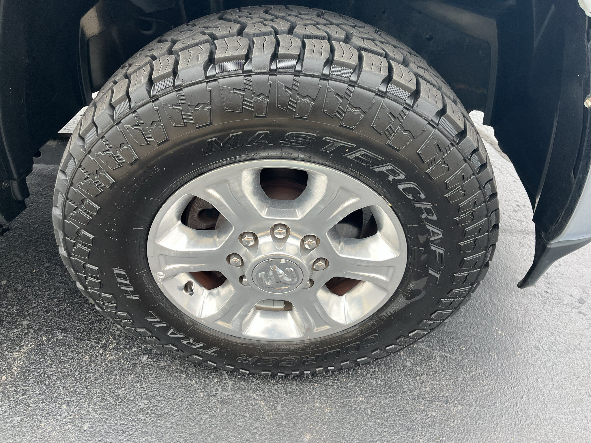 Used 2024 RAM 2500 Big Horn AWD/4WD image 50