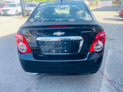 Used 2014 Chevrolet Sonic LT w/ Wheels and Fog Lamp Package image 7