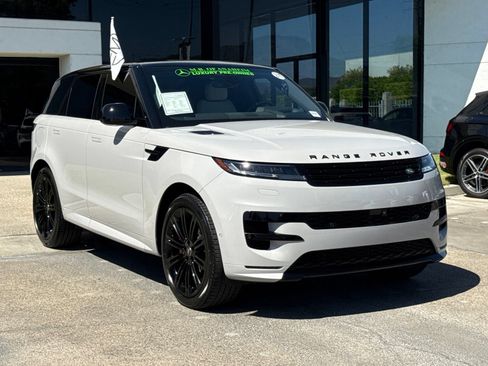 Used 2025 Land Rover Range Rover Sport Dynamic SE AWD/4WD image 8