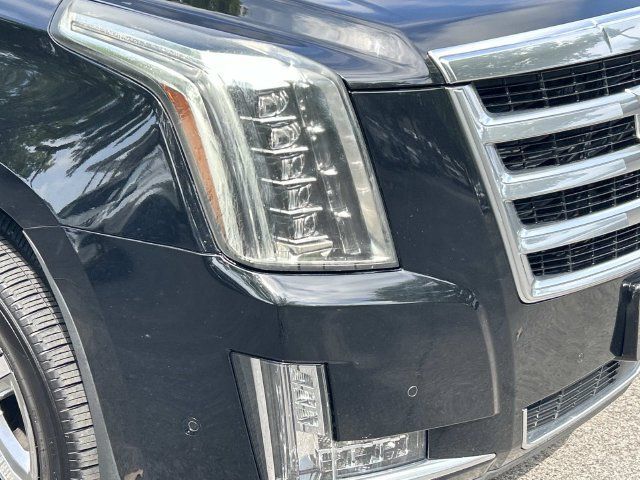 Used 2019 Cadillac Escalade ESV Premium Luxury AWD/4WD image 10