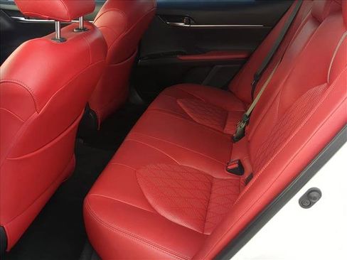 Used 2021 Toyota Camry SE FWD image 15