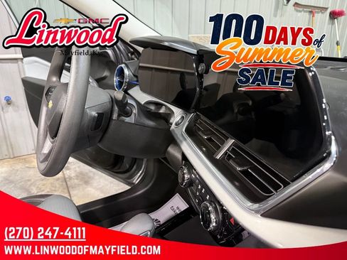 Used 2026 Chevrolet Trax LT FWD image 30