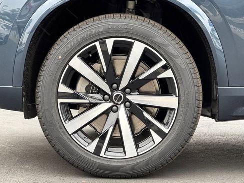 New 2026 Volvo XC90 B6 Core image 26