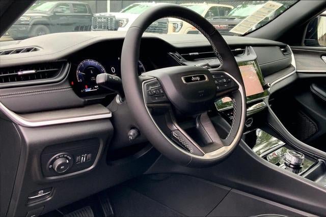 New 2026 Jeep Grand Cherokee Limited w/ Luxury Tech Group II AWD/4WD image 21