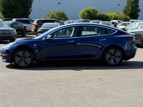 Used 2018 Tesla Model 3 Long Range RWD image 4