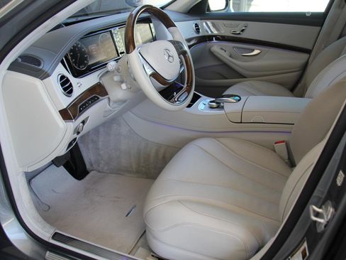 Used 2015 Mercedes-Benz S 550 Sedan image 24