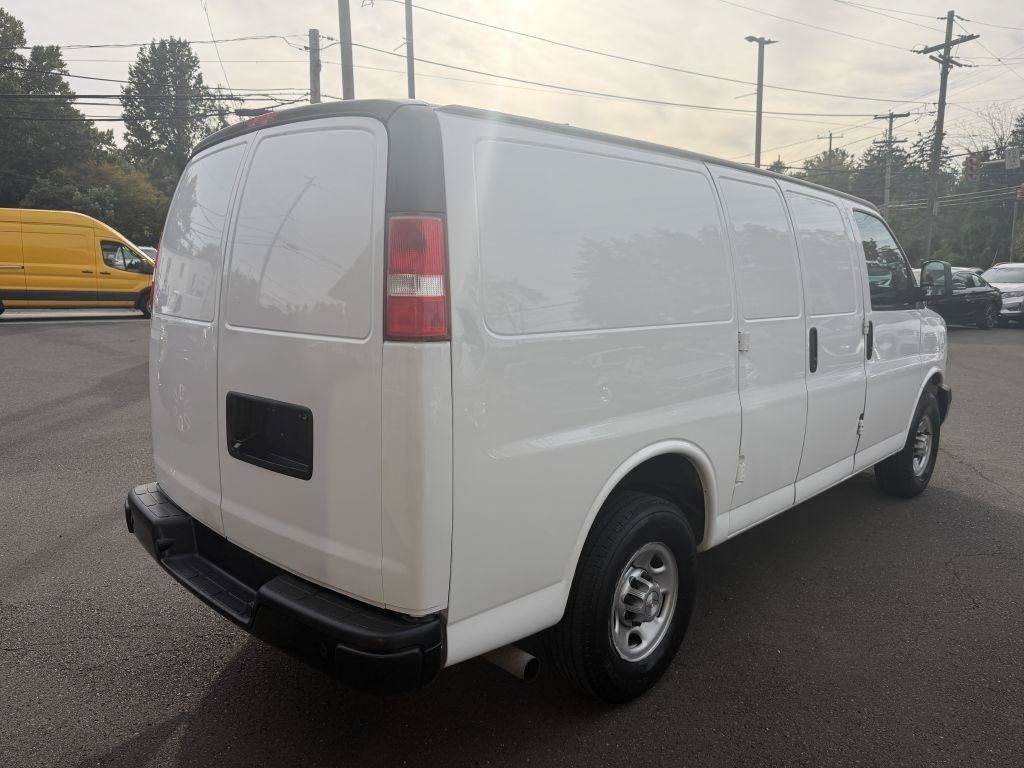 Used 2021 Chevrolet Express 2500 w/ Driver Convenience Package RWD image 5