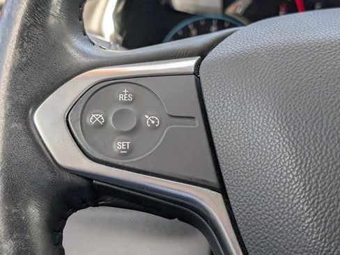 Used 2021 Chevrolet Traverse LT w/ LT Premium Package image 26