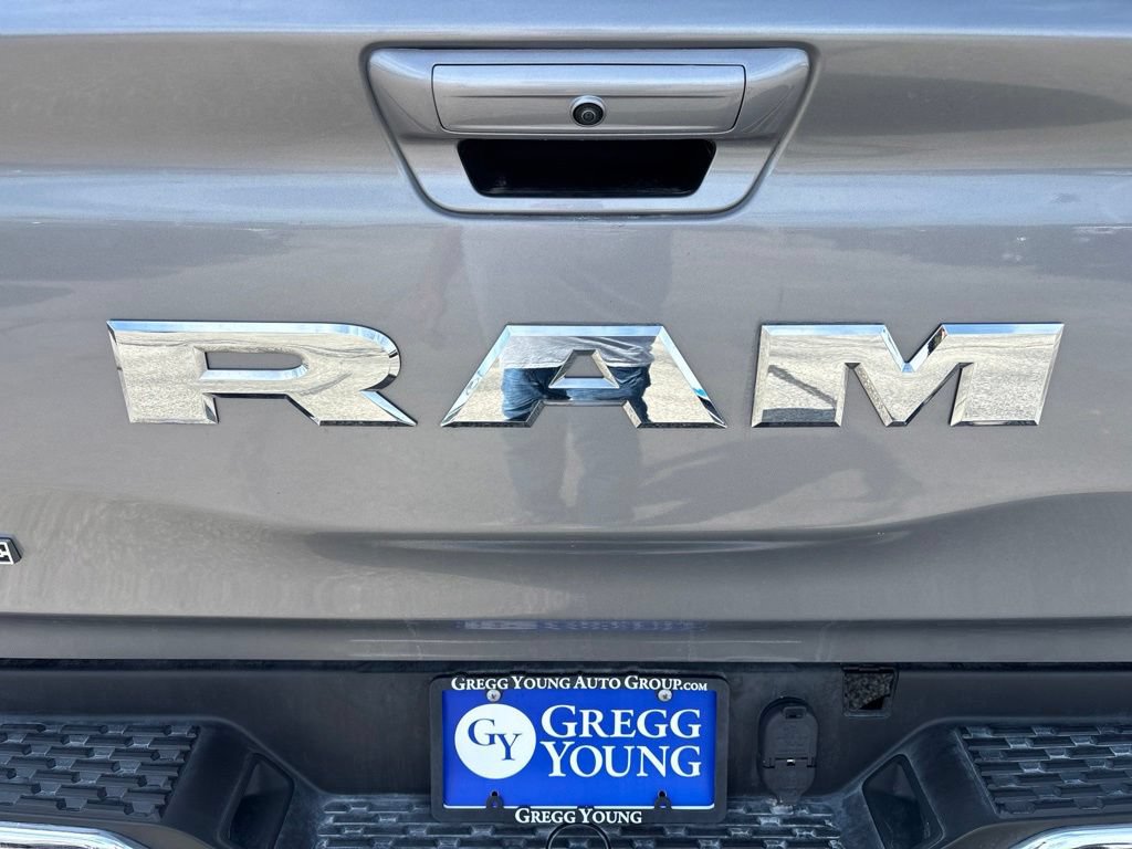 Used 2025 RAM 1500 Laramie AWD/4WD image 13