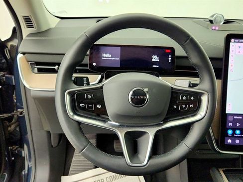Used 2025 Volvo EX90 Ultra AWD/4WD image 13