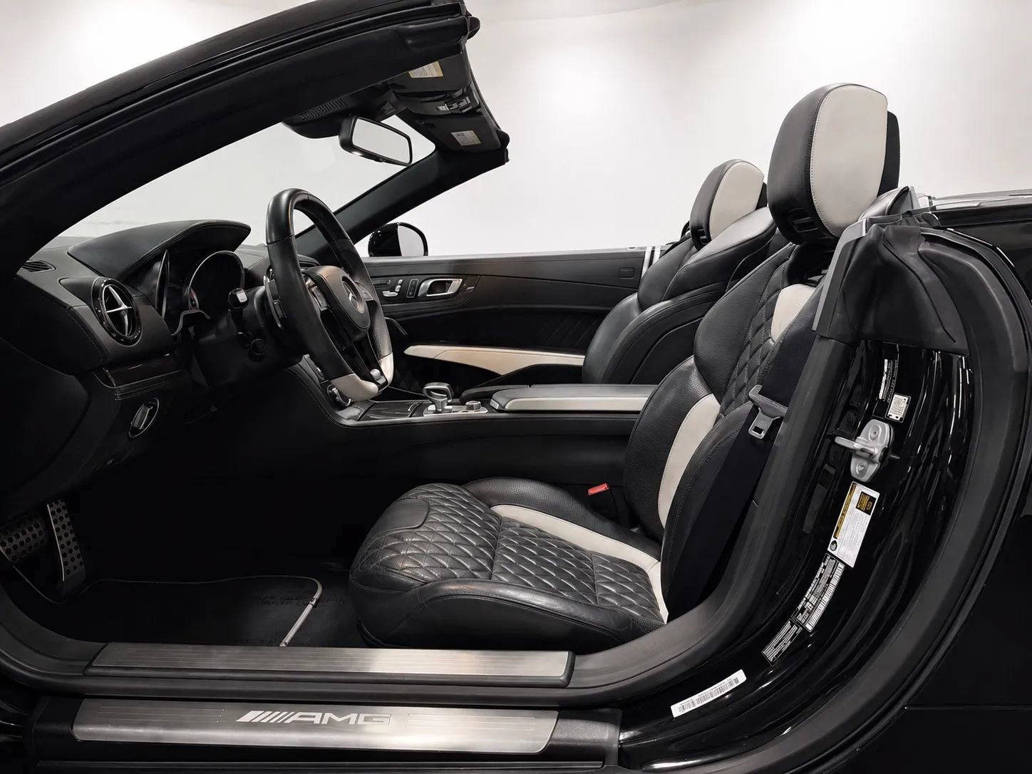 Used 2016 Mercedes-Benz SL 63 AMG image 12