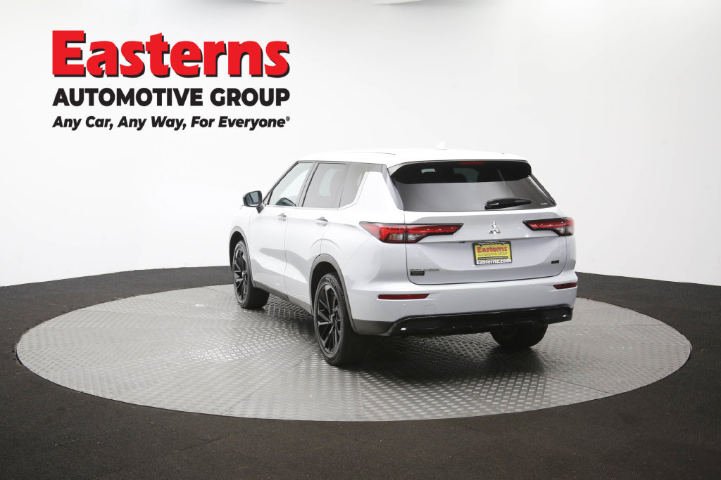 Used 2023 Mitsubishi Outlander SE Black Edition AWD/4WD image 67