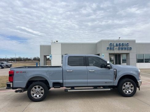 Used 2024 Ford F250 Lariat w/ Chrome Package image 3