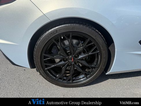 Used 2023 Chevrolet Corvette Stingray Premium Cpe w/ Z51 Performance Package image 18
