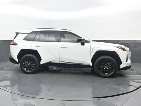 Used 2026 Toyota RAV4 SE AWD/4WD image 2