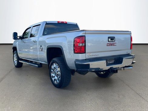 Used 2015 GMC Sierra 2500 SLT w/ Duramax Plus Package AWD/4WD image 5