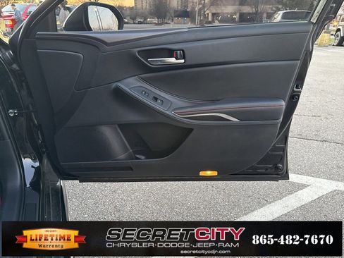 Used 2021 Toyota Avalon TRD image 11