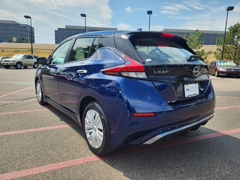 Used 2025 Nissan Leaf S FWD image 3