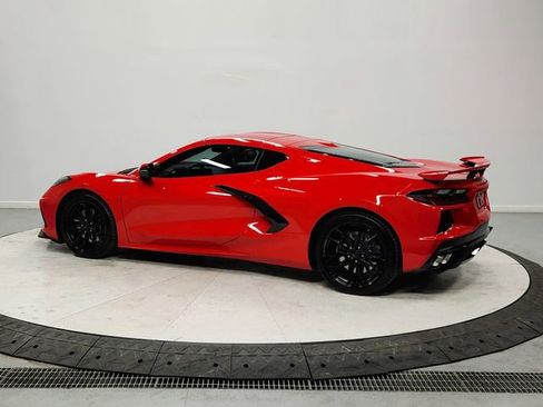 Used 2025 Chevrolet Corvette Stingray Coupe w/ Z51 Performance Package image 5