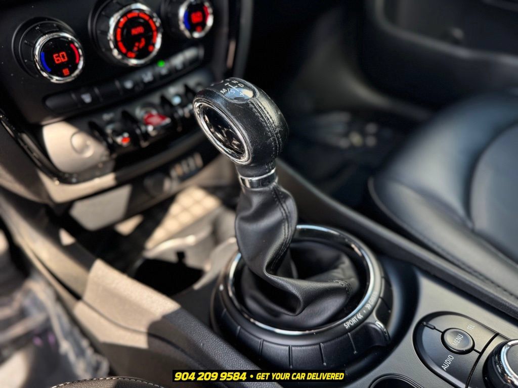 Used 2016 MINI Cooper Clubman FWD image 16