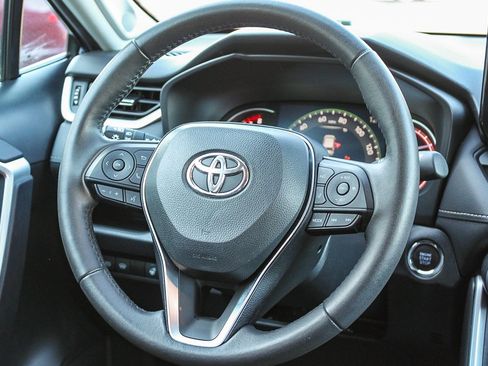 Used 2023 Toyota RAV4 XLE Premium image 16