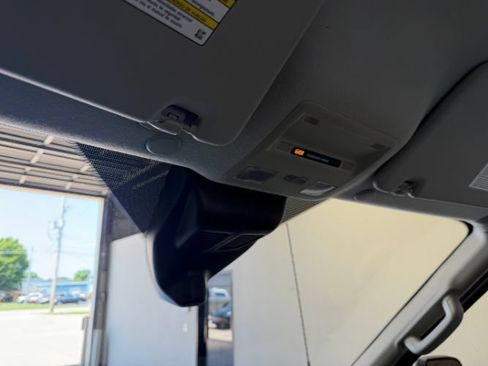 Used 2022 Ford Transit 350 DRW RWD image 22