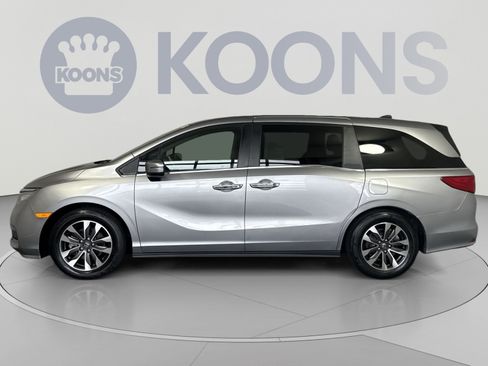 Used 2023 Honda Odyssey EX-L image 2