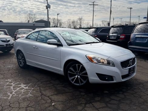 Used 2011 Volvo C70 T5 image 5